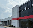 Tesla Cincinnati-Oakley, OH 45213